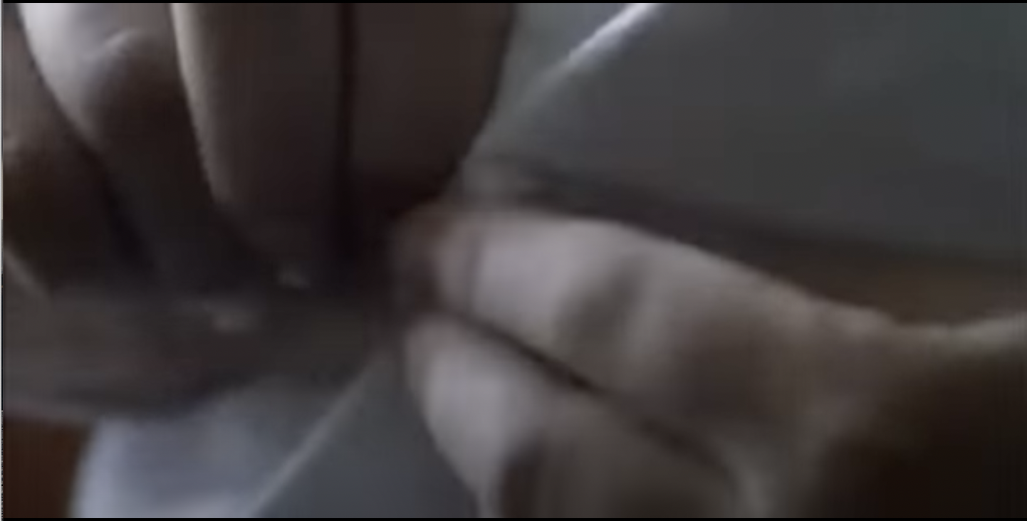 Este escenario es cuando Gonzalo está vistiéndose antes de ir a la escuela.