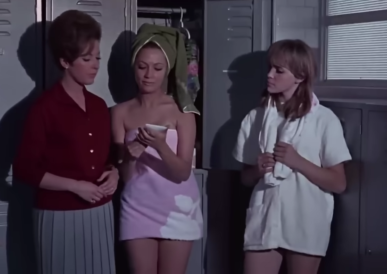 Imagen de las sombras de las personajes