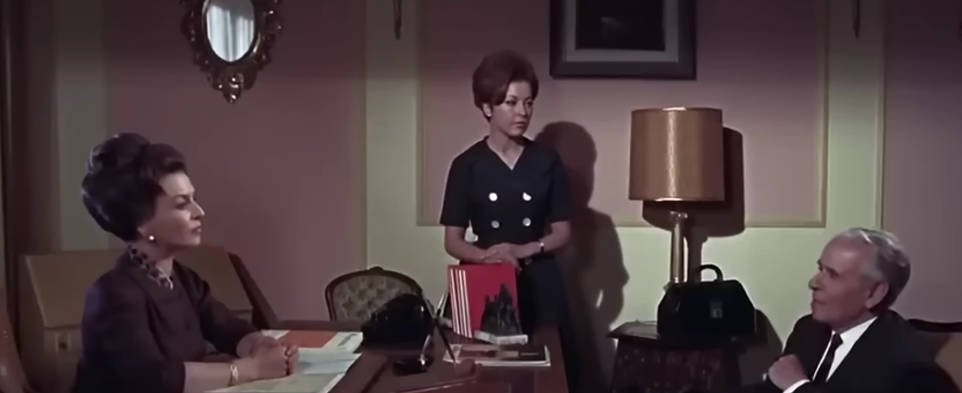 Reunion de personal importante de la escuela