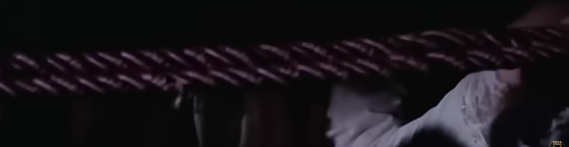 Angulo bajo desde el punto de vista de Bernarda antes de morirse