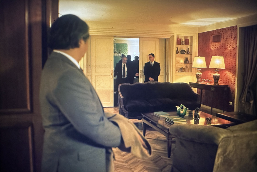 Strassera meets secretly with Alfonsín.
