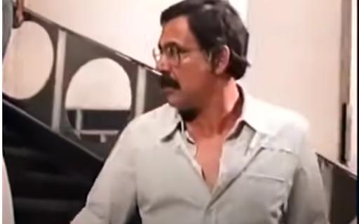 Oscar tried to find Lina after his play.