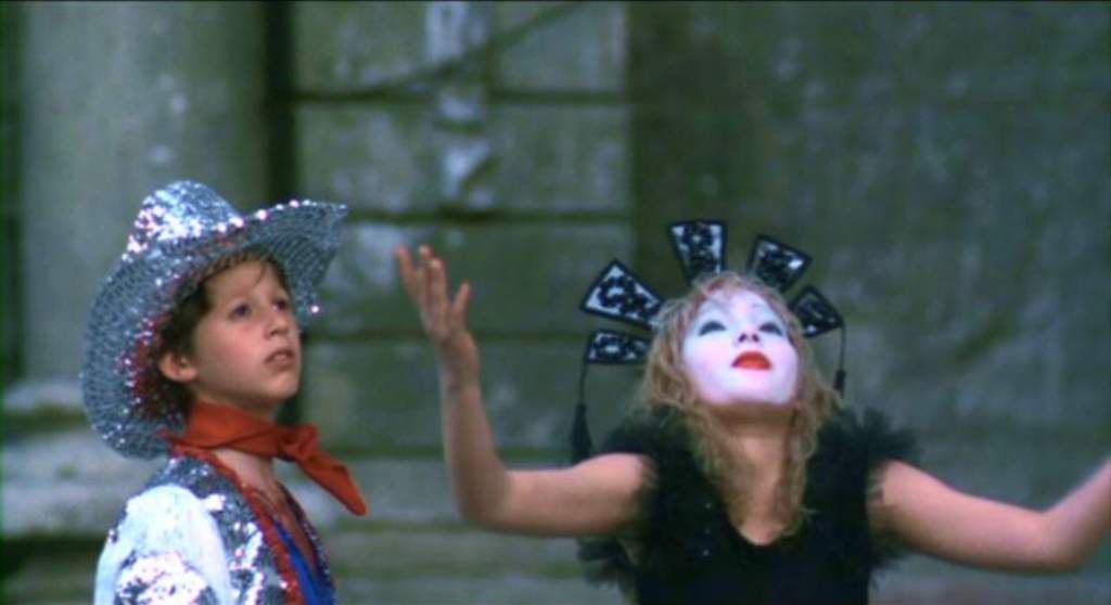 There is no routine continuity in the film. Scenes are built out of fragments of memory. The flow is more in mood than in order. Sometimes it slows to let a moment of ritual or sadness breathe, and at other moments, it races forward in fast, frantic cuts echoing panic or violence. The jagged rhythm keeps viewers on edge and gives the movie its heartbeat: erratic, alive, and deeply human.